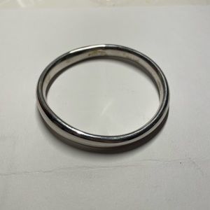 Silver circle bracelet